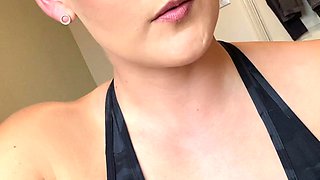 Young Amateur Girl Stripping and Masturbating Cam