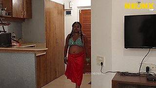Desi Indian Dance Bala Sex with Client!