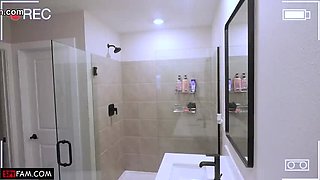 Petite Stepsister Cecelia Taylor Begs Brother For Creampie