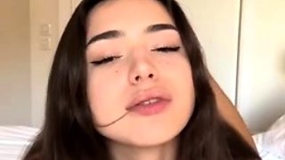 Girlylana âenjoys âriding âher âdildo