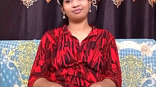 Beautiful alone gril showing her pussy finger in Creampie