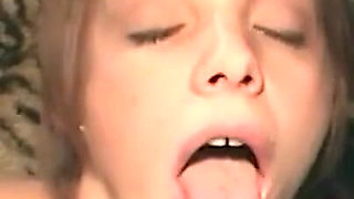 Teen amateur petty shoots first porno