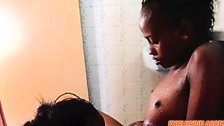 Hot 18yo Ebony Lesbian Tonguing Pussy