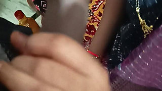 Desi Indian Beautiful Owner Aunty Fucking for Rent Closing