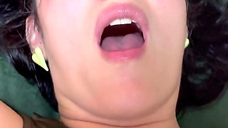 She Breaks up with Her Boyfriend to Sleep with Her Stepbrother