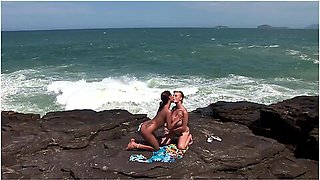 Tarra White Loves Sex By The Beach Just Like Aneta Keys