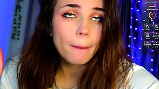 Amateur Brunette Slave Toyed