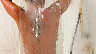 A Sensual Shower While I Masturbate with the Showerhead