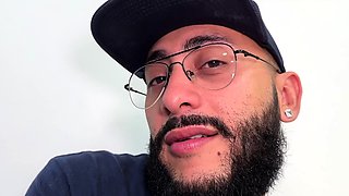 Horny secretary fucks her colleague before the boss arrives