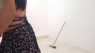 The Employee Talks to Her Friend in a Cleaning Company and Then Has Sex with the Heir of the Company