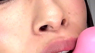 The Juicy Lips of Yua Hidaka, Turned Into an Office Lady