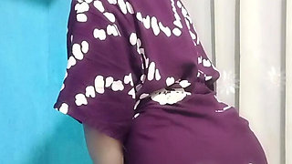 I'm Looking for a Big Cock to Fuck Me as Much as I Can.