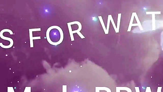 Rubbing My Clit Closeup Power Squirt