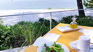 Beautiful scenery, delicious food, bathing in Nacchi