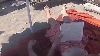 Risky Handjob on the Canary Beach Caught Reading a Book - Misscreamy