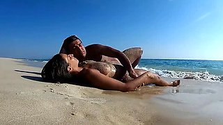 DreamStudioCouple Naked Beach Sex - Big Tits Amateur MILF Doggystyle Fuck & Real Orgasm