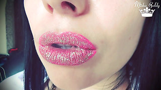 Hookah smoking & lipstick fetish