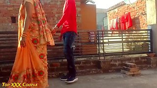 Hot Desi Bhabhi Old Sex Video Viral - Topxxxcouple Blowjob & Doggy Style