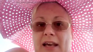 Putarankahotmilf Naked Beach Webcam - Peeing Outdoor & Golden Shower Close-Up