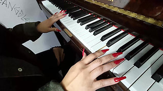 Hands Piano Lesson - Hand Domination Lezdom Top Babes