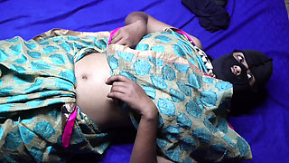 Indian hot wife night me husband go work and wife call bo