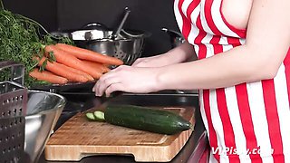 VIPissy - big tits clip