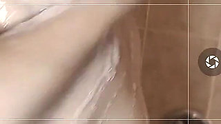MILF in shower - real phone footage