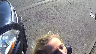 Outdoor Blowjob - Schwanzlutscherin im Freien!
