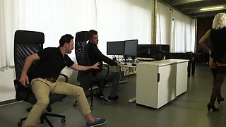 Lovely old lady still knows how to fuck hard