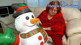 BBW Mature Redheaded Nurse Vicki Blows up Inflatable Snowman for You