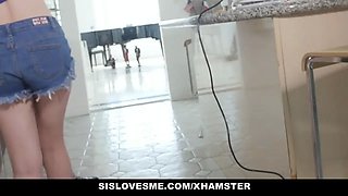 Sislovesme - sisters fight for brothers schlong