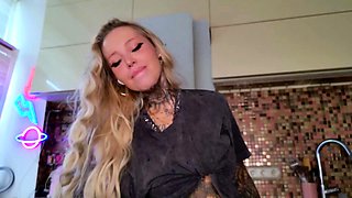 Amateur brunette ariana marie solo toying