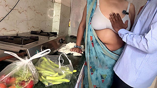 Newlywed Big Boobs Bhabhi Priya Let Neighbor Boy Fuck on Kitchen Stand