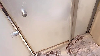 Big Belly BBW Shower Time Fun: Saggy Tits, Amazing Big Booty & Wet Curvy Body