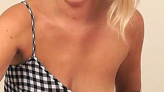 Cleavage Perv - JOI