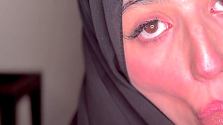 Hijabi Wife Sucks a Black Cock in Secret