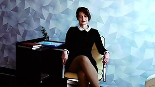 JuliaCrown - From Man to Doll Clinical Transformation