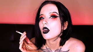 Amateur Webcam Teen Flashes Masturbates