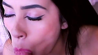 Aaliyah First Anal B Cam
