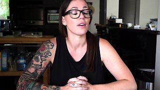 Cute amateur brunette naughty in solo jerking show on camera