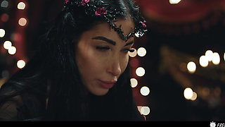 Hot MILF Swallowing Cum - Big Boobs Brunette Facefucked In Time Stop Freeze Porn