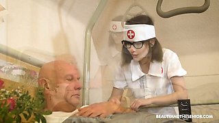 Sara Bell - Hugo by Grandd