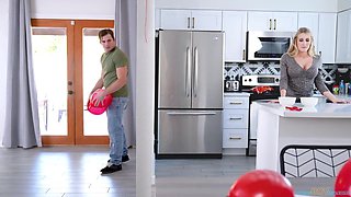 Naughty MILF Sarah Taylor heart-stopping xxx movie