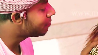 Indian Desi Bhabhi Enjoing Full Fucking Sex with Vegetable Vendor (sabjiwala Episode Two)
