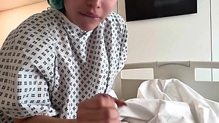 Sara Retall Fucks Residenrt in the Hospital (chris Diamond)