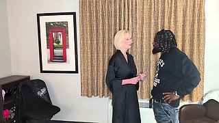 Samson Gets Seduced by His Teammate Sexy Gilfy Stepmom Morgan