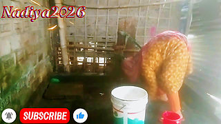 How does Ami take a shower in the bathroom.