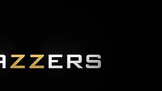 Can't Control Chloe Chloe Surreal / Brazzers