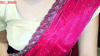 Desi indian Beautiful Room Service OYO MMS Hindi audio, Desi Beautiful Room Survice hardcore tight pussy Sex Xxxx in saree