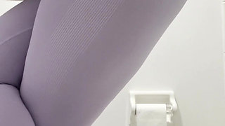 In the Toilet Bouncing Holding My Wee as Long as I Can Pissing My Leggings
